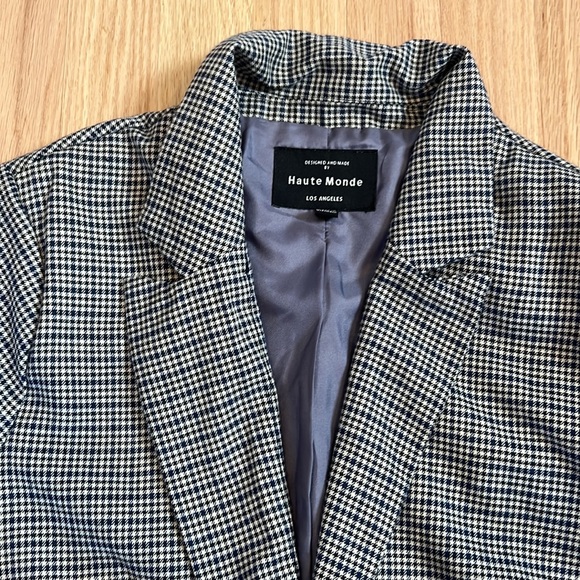 Forever 21 Checked Black and Blue Blazer with belt - Picture 2 of 3